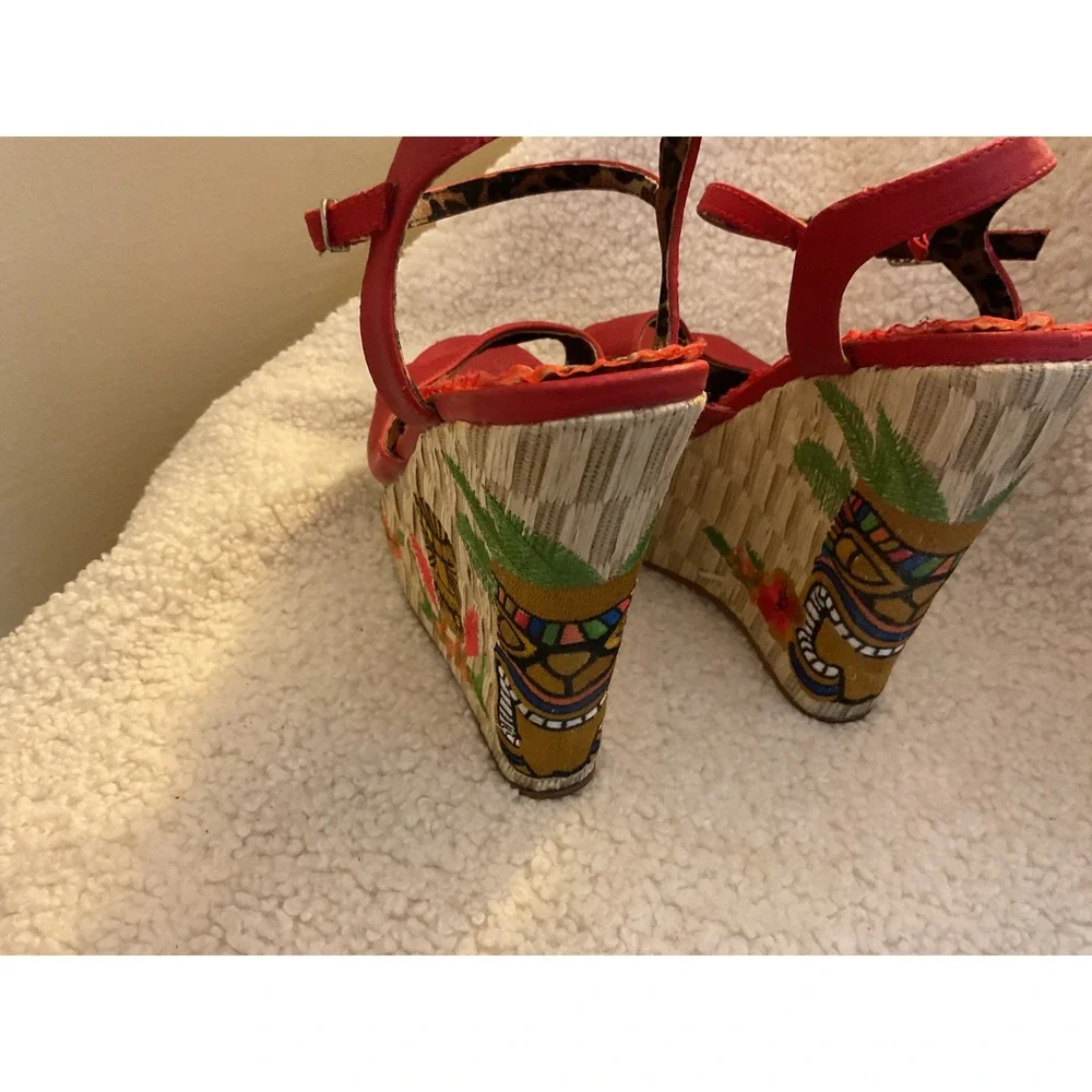 Bettie Page by Ellie Red Tiki Embroidered Platform Wedge Sandals Leopard